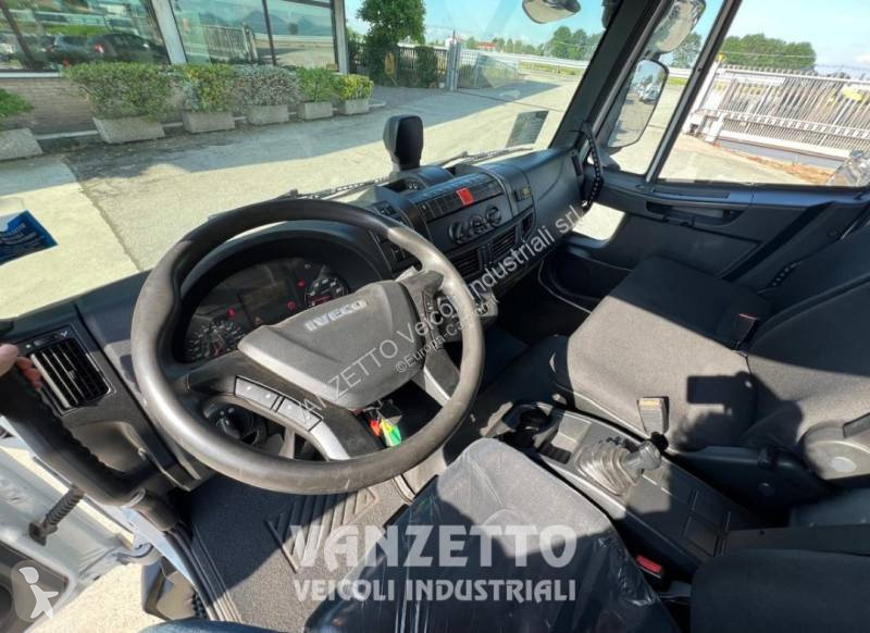 شاحنة Iveco