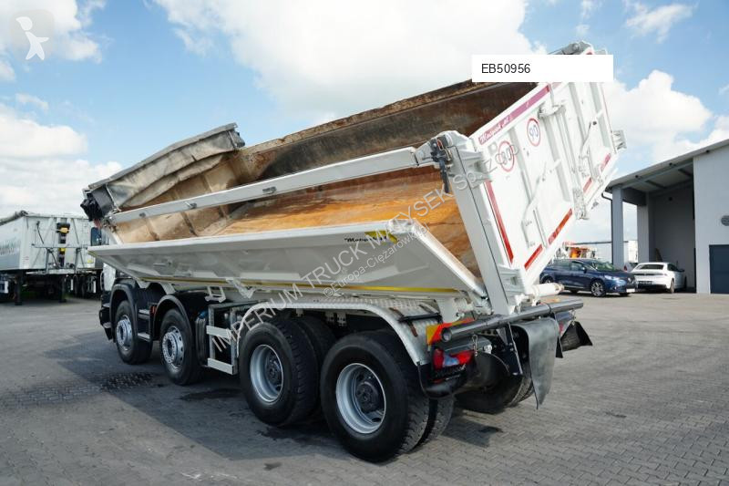 شاحنة Scania P 440 / 8x4 / WYWROTKA 2 STRONNA /...