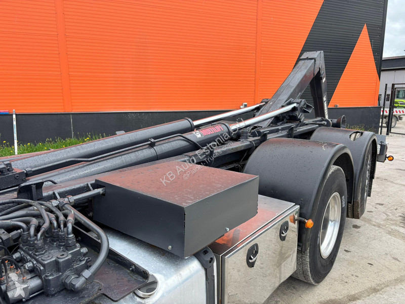 شاحنة Scania 420 6x2*4 Hiab 211 E-5 Hipro /...