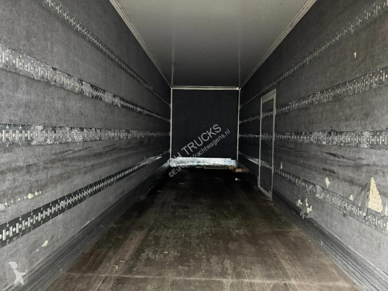 شاحنة Iveco EuroCargo 160 280 4X2 CLOSED BOX...