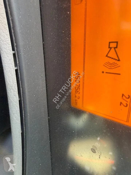 شاحنة Volvo 250 GESLOTEN BAKWAGEN + KLEP