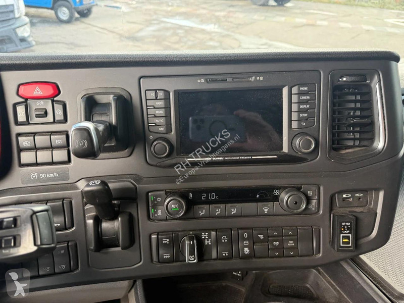 شاحنة Scania R650 V8 XT 8X4 INTARDER - AST AXE...