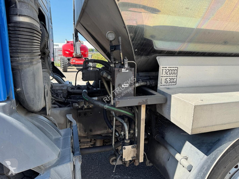 شاحنة Volvo 460 8X2 EURO 6 + INOX TANK