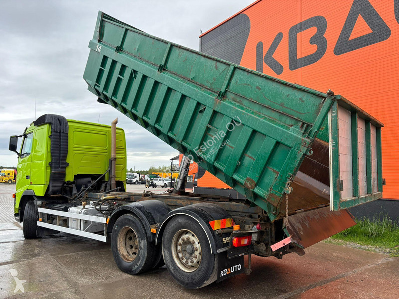 شاحنة Volvo 480 6x2*4 BOX L=5211 mm