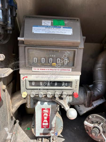 شاحنة Renault CIT. MAGYAR CARB LEG 15000L 5...