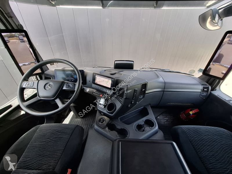 شاحنة Mercedes 3243 8x4/4 Bi-Benne Meiller