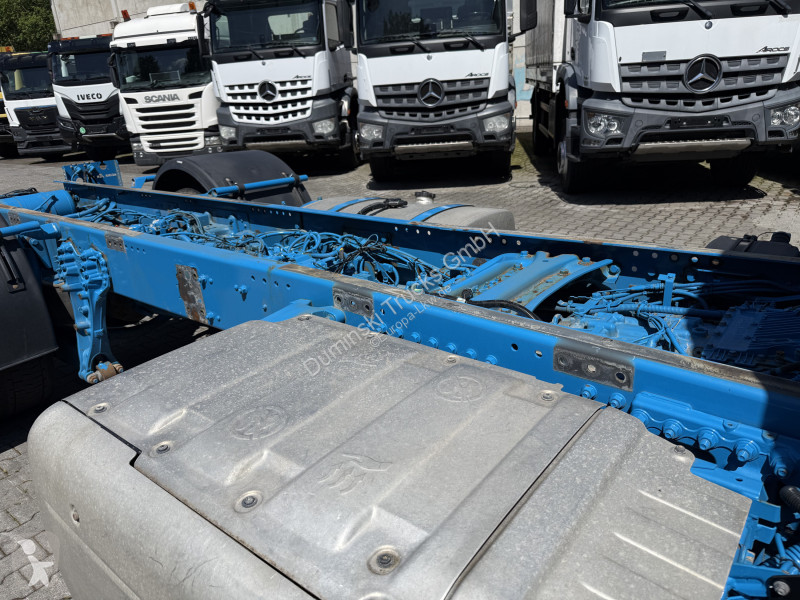 شاحنة DAF CF440 4X2