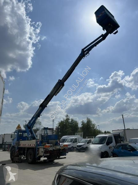 شاحنة Iveco 4x4 VASP NACELLE 18M