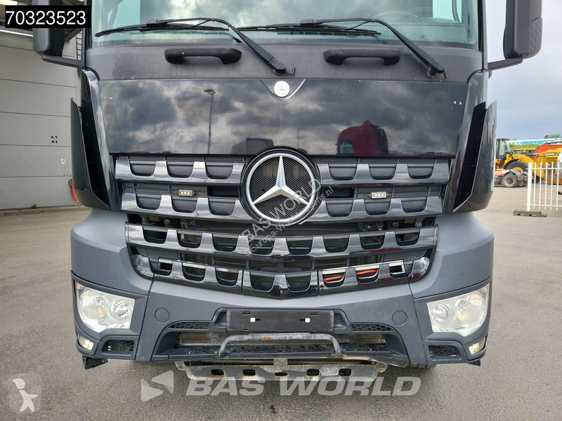 Camion Mercedes 3253 8X4 HIAB XR24ZL59...