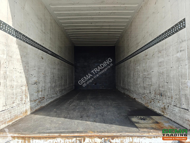 شاحنة Iveco 150E22 EuroCargo 4x2 Day Cabin...