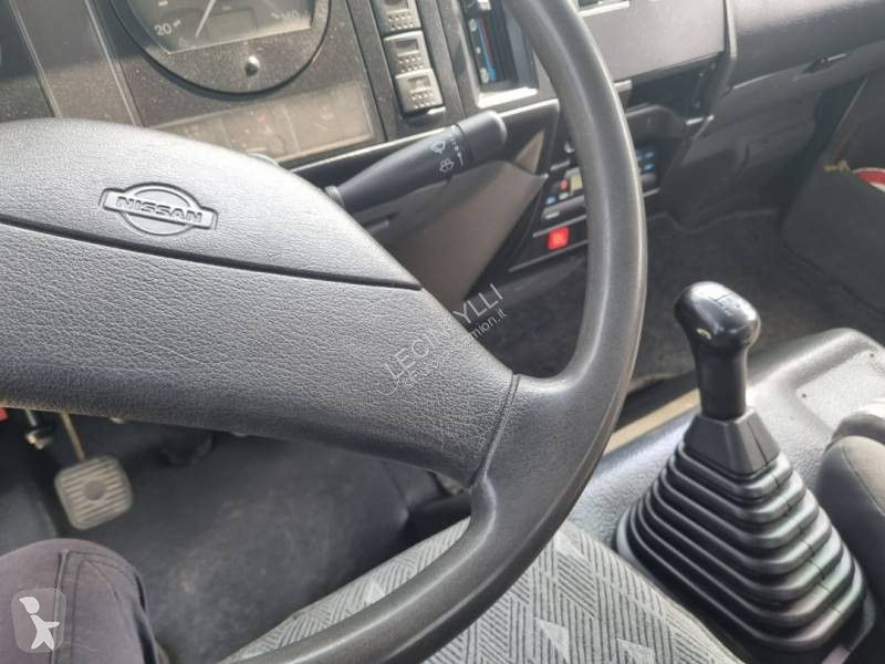 شاحنة Nissan