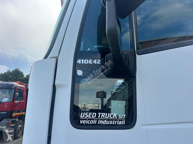 شاحنة Iveco Eurotrackker 420