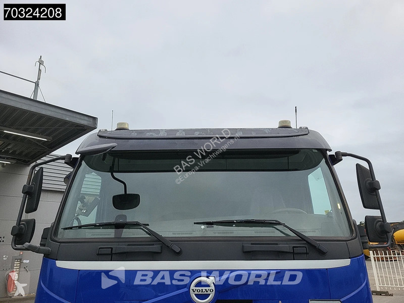 شاحنة Volvo 450 8X4 18m3 tipper Lift-Axle...