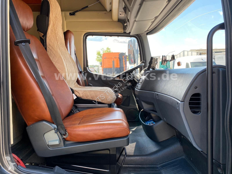 شاحنة Mercedes 818 Pferdetransporter