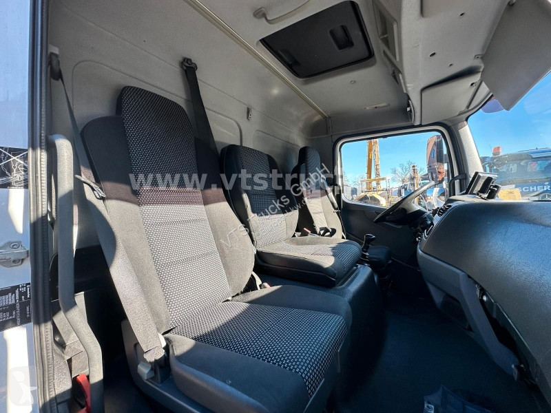 Camion Mercedes 816 4x2 Euro5 Koffer mit...