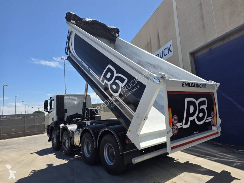 شاحنة Iveco
