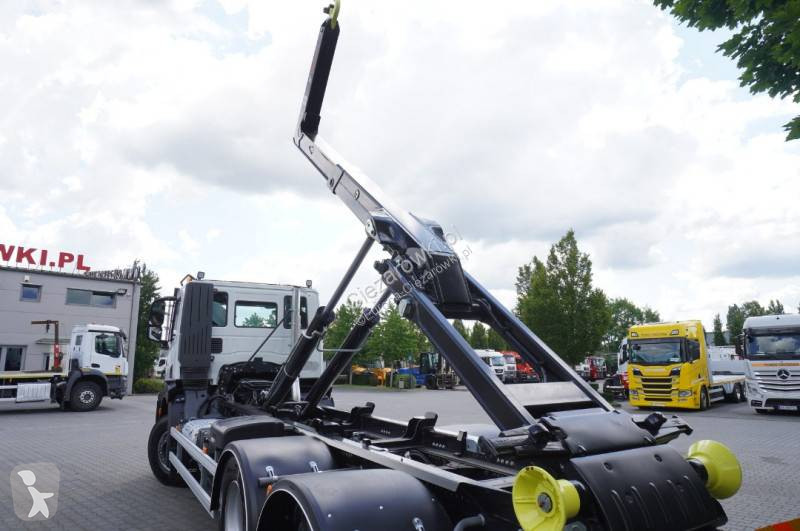 Камион Iveco