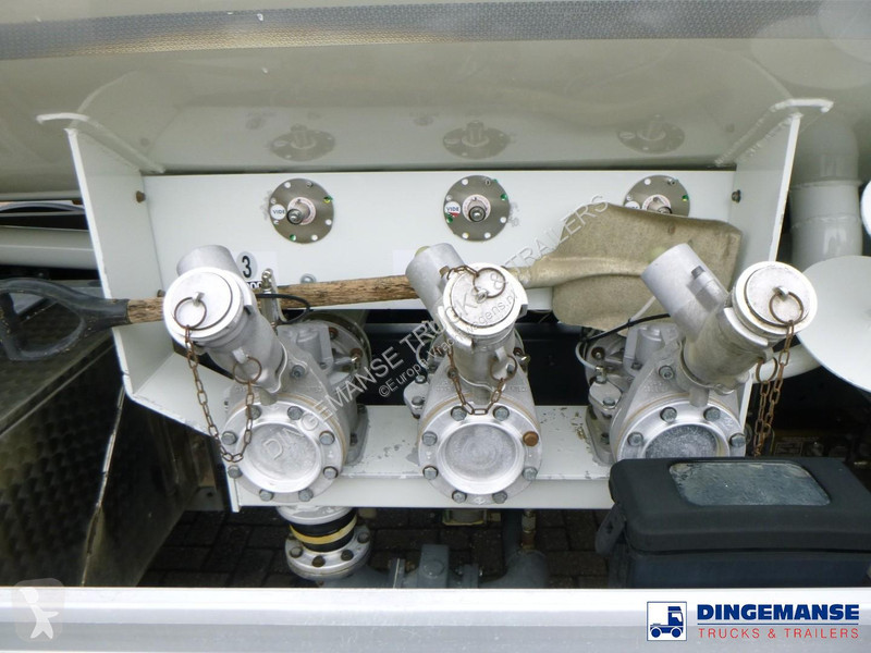 شاحنة DAF 55220 4X2 fuel tank 10 m3 / 3 comp