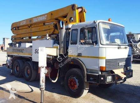 شاحنة Iveco