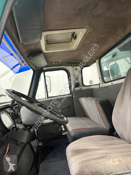 شاحنة Volvo NL12 - 6x4