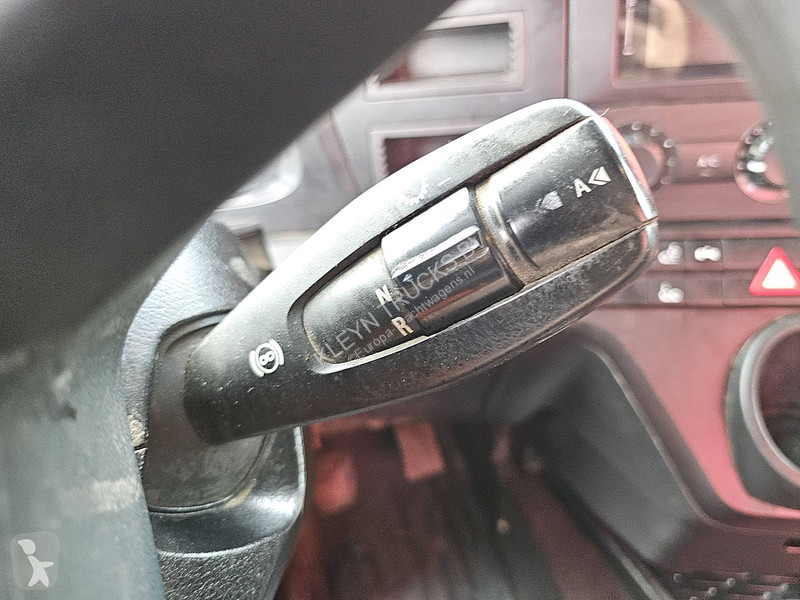 شاحنة Mercedes ARCOS 3243