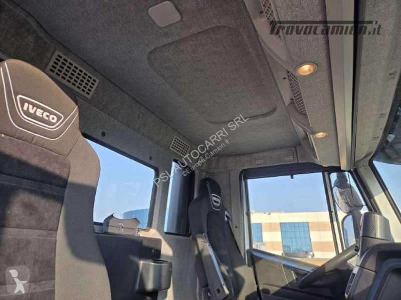 Camion Iveco AD 260S33 Y/PS