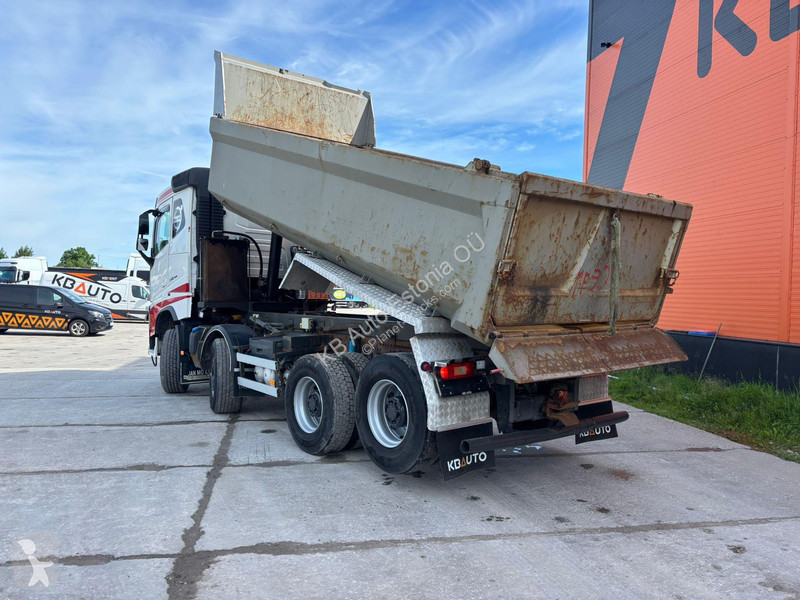 شاحنة Volvo 540 8x4 RETARDER / TANDEM AXLE LIFT...
