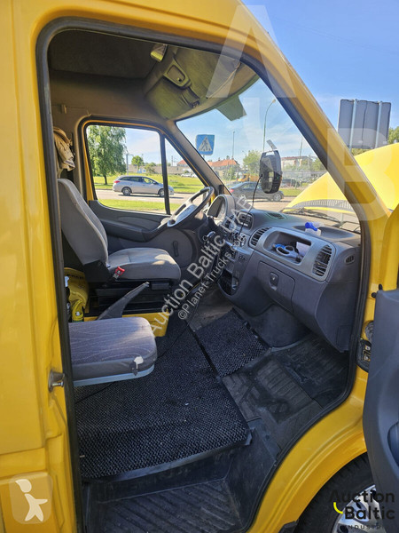 شاحنة Mercedes 308 CDI