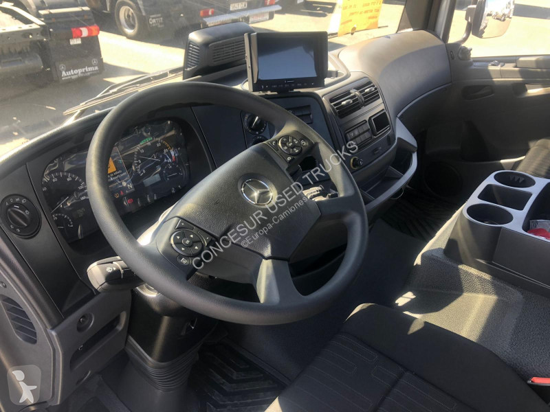 شاحنة Mercedes  1021 K CHASIS
