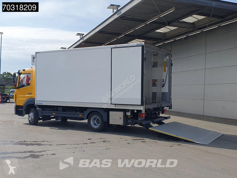 شاحنة Mercedes 1021 4X2 5,20m Box Frigoblock...