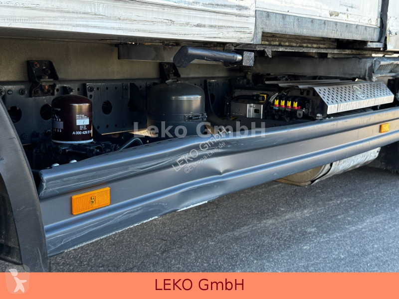 شاحنة Mercedes 1021 Mit Carrier Sp 1150Mt
