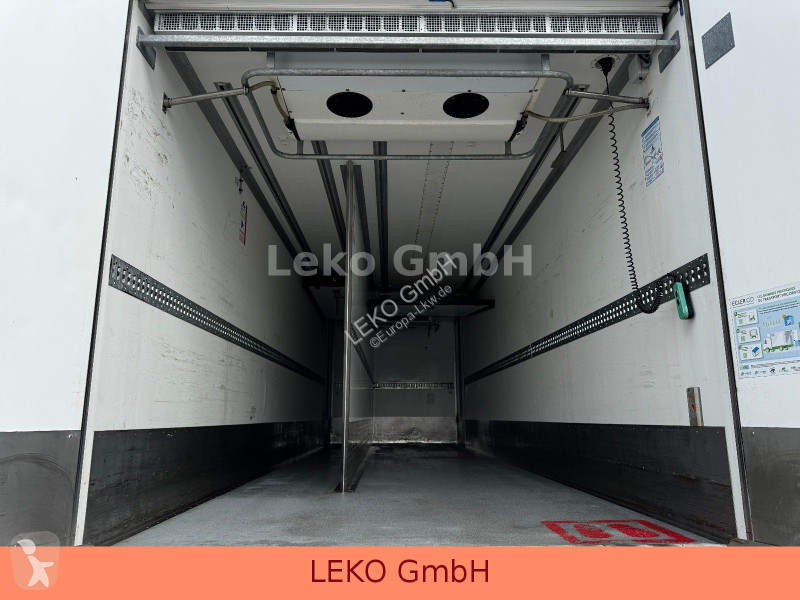 شاحنة Renault D 260.16 Mit Carrier Sp 950Mt