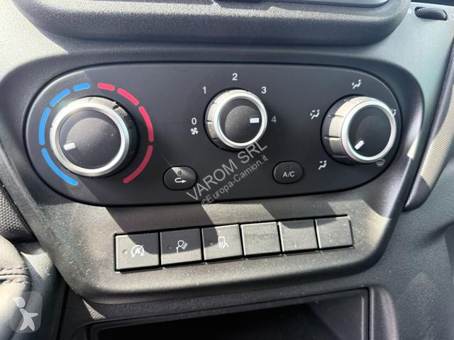 Teherautó Iveco DAILY