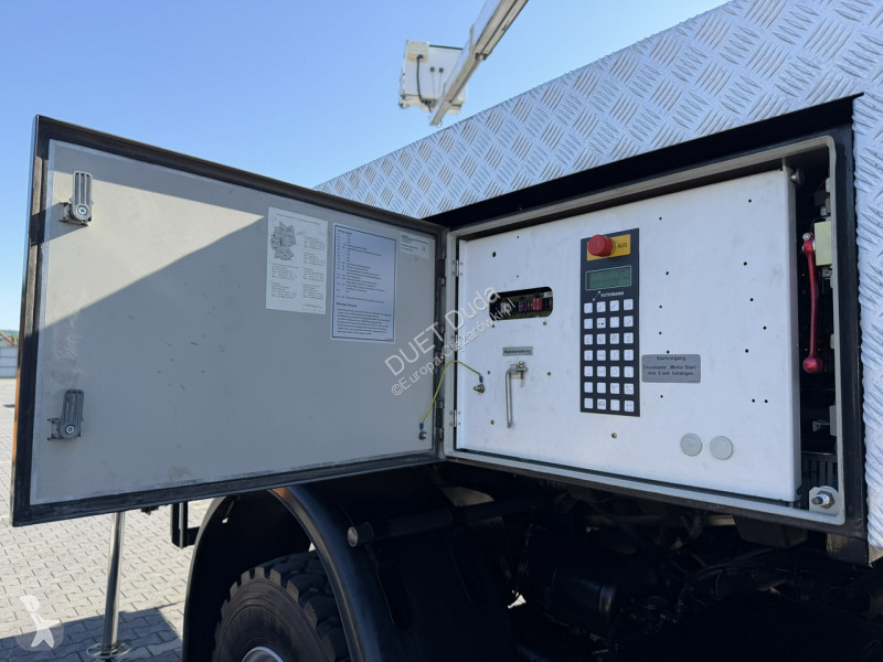 Camion Mercedes UNIMOG 437 4x4 Zwyżka RUTHMANN...