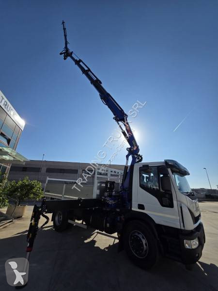 شاحنة Iveco 180E32