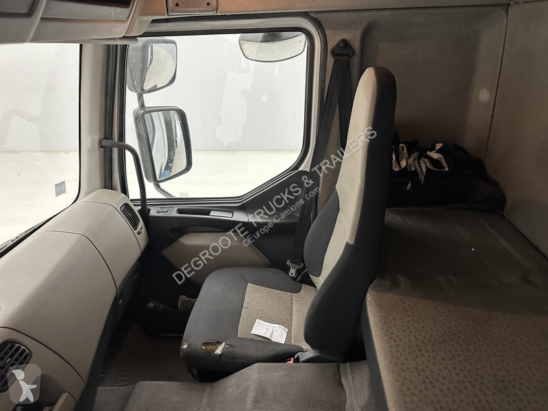 شاحنة Renault 280 DXi