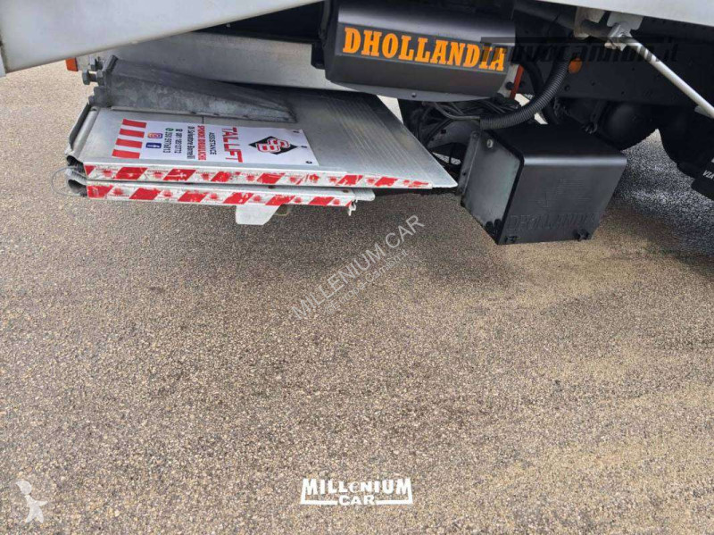 Camion Iveco 120E22 FURGONE 7,70 (2018)