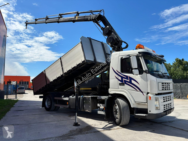 شاحنة Volvo 300 4x2 HIAB 144ES-4 / BOX L=5518 mm