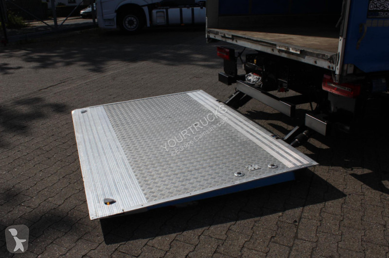 Camión MAN TGM 15.290 E6 Schiebeplane ACC LBW AHK