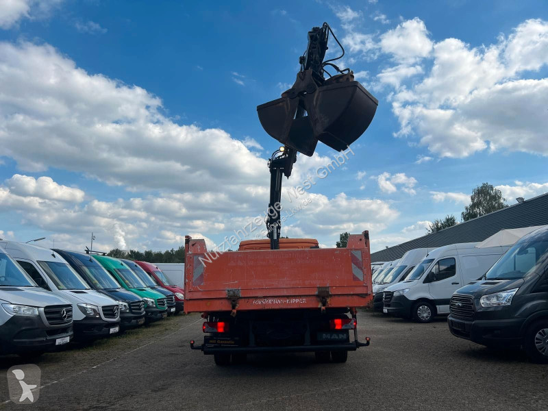 شاحنة MAN 12.220*3-Seiten KIpper+HIAB 077BS-2...