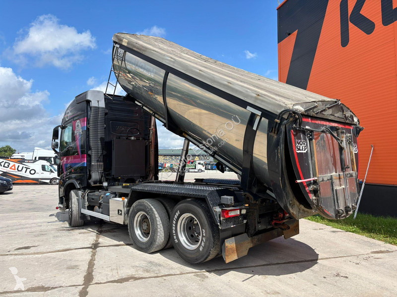 Camion Volvo 540 6x2 RETARDER / BOX L=5088 mm
