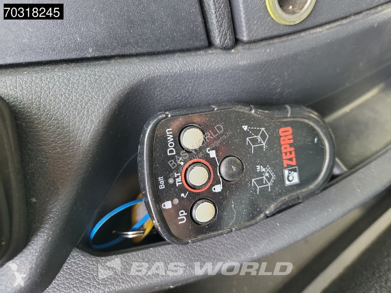 شاحنة Mercedes 1530 4X2 Thermo King T-1200R...