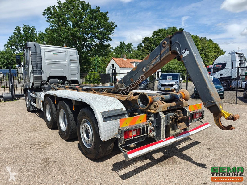 شاحنة Volvo 500 8x4/4 Sleeper Cab Euro5 - Hiab...