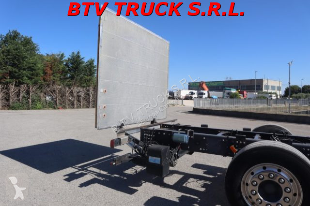 Camion Renault T 440 MOTRICE 3 ASSI A TELAIO...