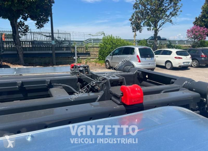 شاحنة Iveco