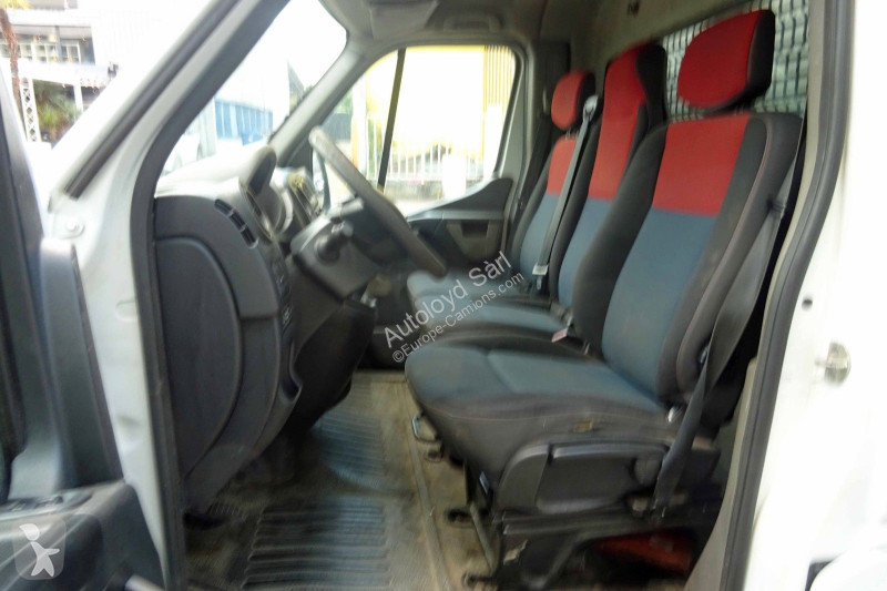 Véhicule utilitaire Renault MASTER PLATEAU 2,3...