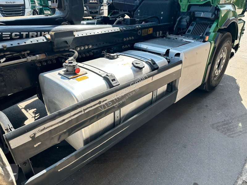 شاحنة MAN 26.520 6x2 BL MEIILLER RS21.60 AK