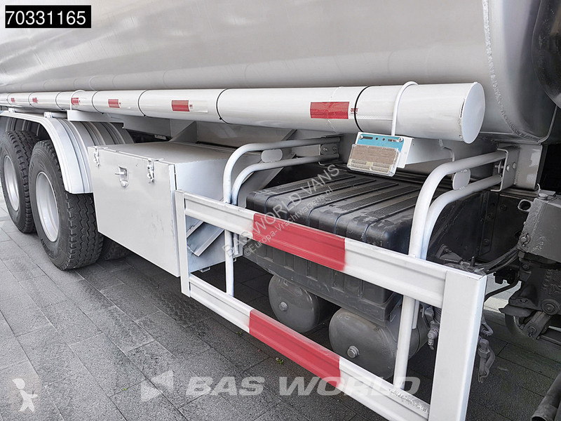 شاحنة  HOWO 371 6X4 Refurbished! 20.000L Fuel...