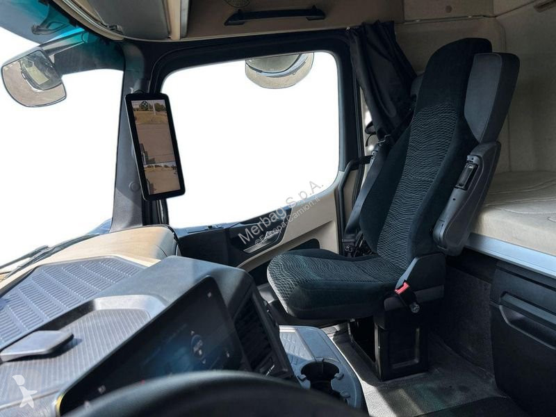 شاحنة Mercedes ACTROS