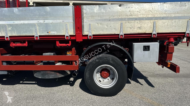 Camion Iveco 100E18 4X2
